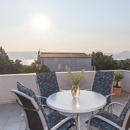 Apartment Dajana ปิเนซิตซี ภายนอก รูปภาพ